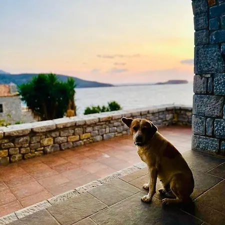 Villa Cliffside Cozy W/ Seaviews Mézapos