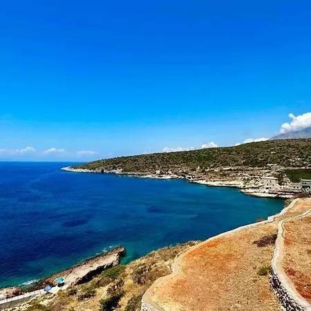 Vila Cliffside Cozy W/ Seaviews