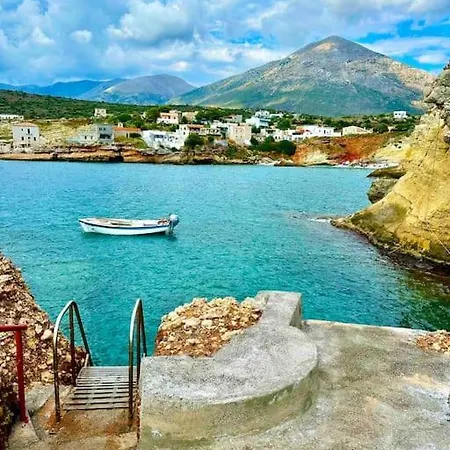 Cliffside Cozy W/ Seaviews * Mézapos