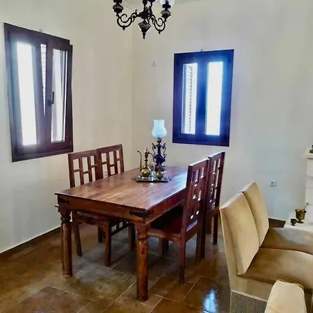 Villa Cliffside Cozy W/ Seaviews *