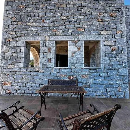 Cliffside Cozy W/ Seaviews Villa *